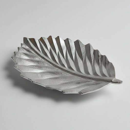Plat Décoratif En Forme De Feuille Nervurée Argentée